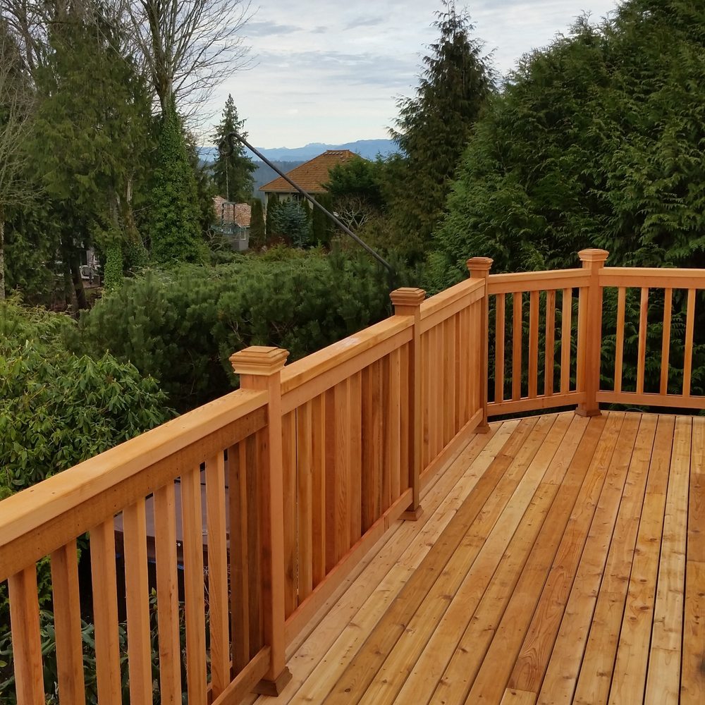 Cedar deck with natural wood railing in Anacortes, WA
